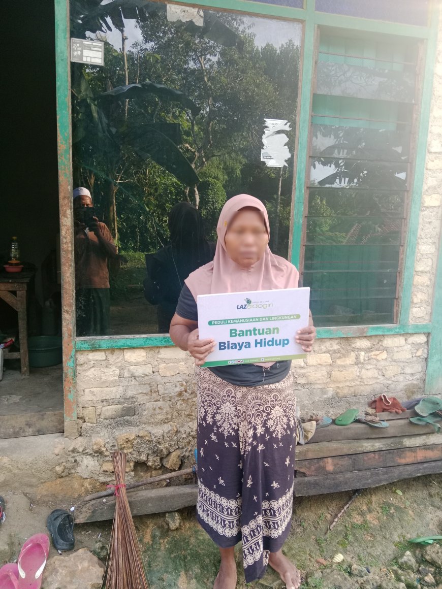 RINGANKAN BEBAN WARGA DUAFA, LAZ SIDOGIRI SALURKAN BANTUAN BIAYA HIDUP