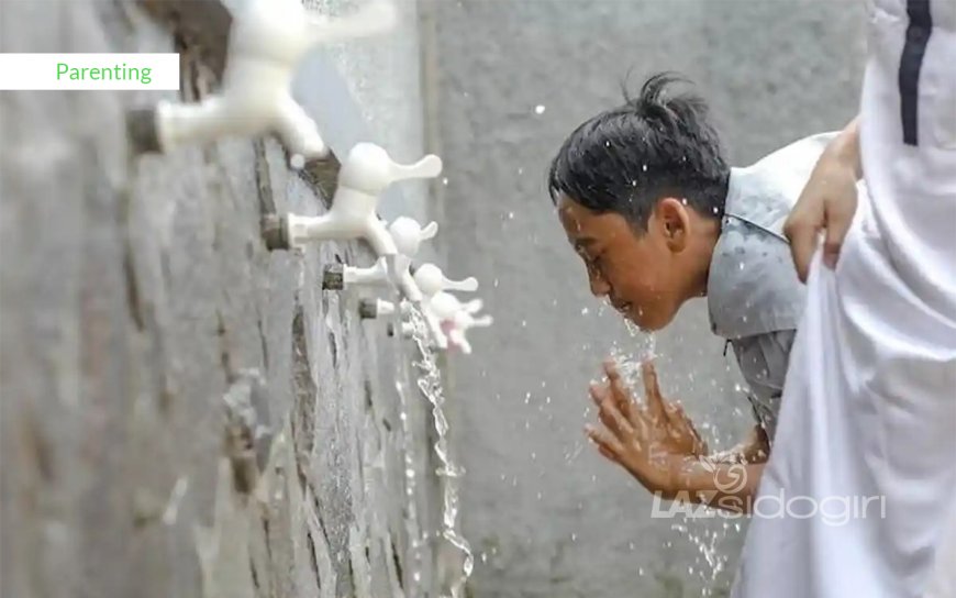 MENGAJARI ANAK-ANAK BERSUCI (THAHARAH)