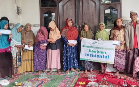 MENEBAR MANFAAT DI BANYUAJUH, LAZ SIDOGIRI HADIR MENGUATKAN WARGA YANG SEDANG SAKIT DAN MENGALAMI KESULITAN EKONOMI