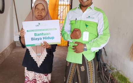 LAZ SIDOGIRI BANTU BIAYA HIDUP LANSIA DUAFA DI BANGKALAN