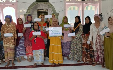 AGAR HIDUP LAYAK DI USIA TUA, LAZ SIDOGIRI BANTU BIAYA HIDUP LANSIA YANG TIDAK BISA BEKERJA