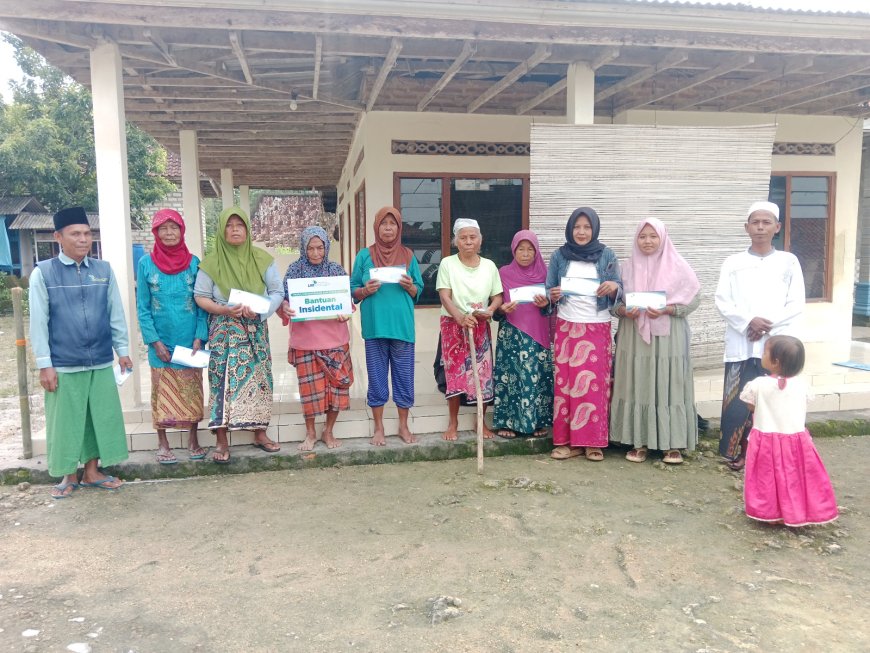 TIDAK PUNYA SANDARAN HIDUP, LAZ SIDOGIRI BANTU BIAYA HIDUP SINGGLE PARENT YANG DITINGGAL SUAMINYA