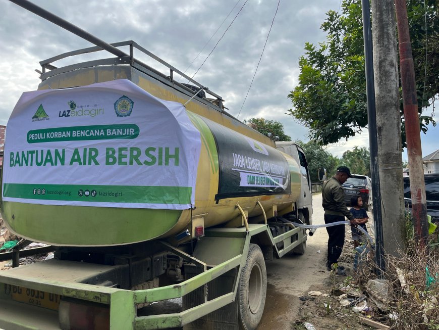 LAZ SIDOGIRI SALURKAN 16 TANDON AIR DAN BANTUAN AIR BERSIH KE DESA-DESA DI KABUPATEN ACEH TAMIANG
