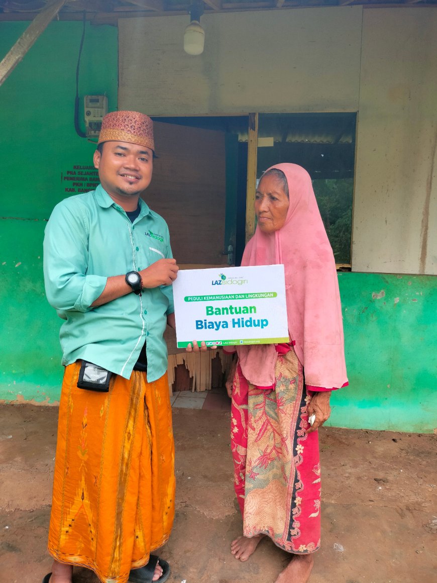 LAZ SIDOGIRI SALURKAN BANTUAN BIAYA HIDUP HARIAN DI BERBELUK AROSBAYA BANGKALAN