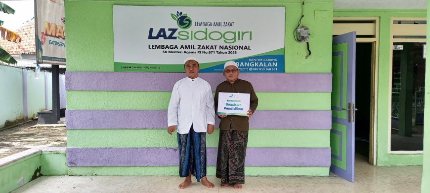 LAZ SIDOGIRI CABANG BANGKALAN SALURKAN BEASISWA PENDIDIKAN