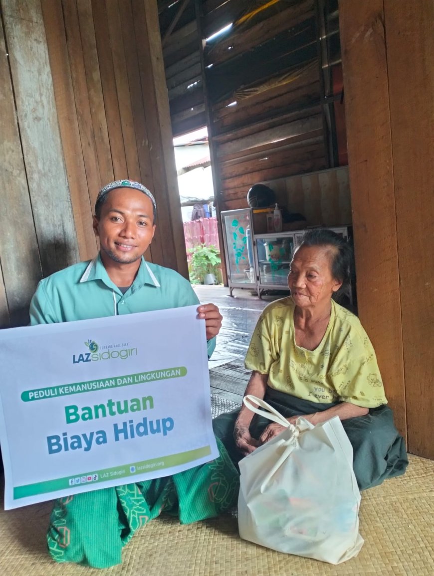 LAZ SIDOGIRI SALURKAN BANTUAN BIAYA HIDUP DI KAYONG UTARA