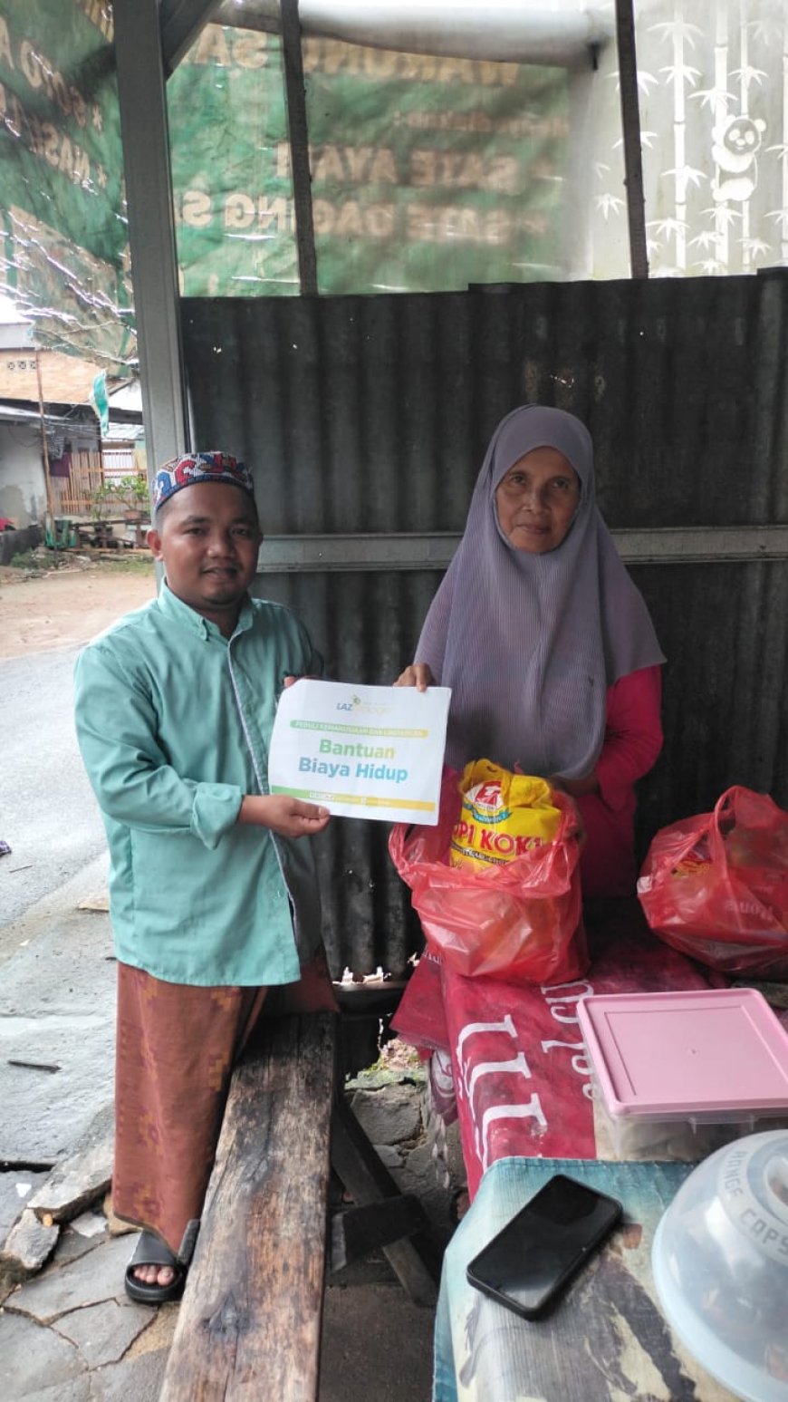 LAZ SIDOGIRI SALURKAN BANTUAN SEMBAKO UNTUK WARGA PRASEJAHTERA DI KEPULAUAN BABEL
