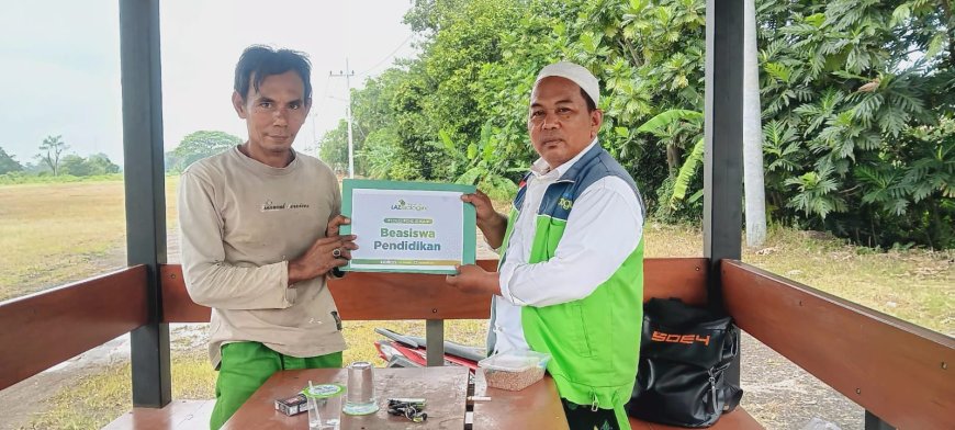 LAZ SIDOGIRI SALURKAN BIAYA PENDIDIKAN UNTUK SANTRI BINAAN
