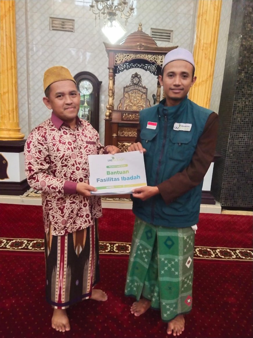 LAZ SIDOGIRI SALURKAN BANTUAN SARANA MASJID AL-IKHLAS DI BANYUWANGI