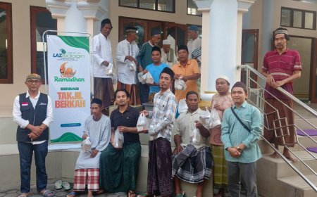 TAKJIL BERKAH LAZ SIDOGIRI WARNAI SENJA RAMADHAN DI AMPENAN