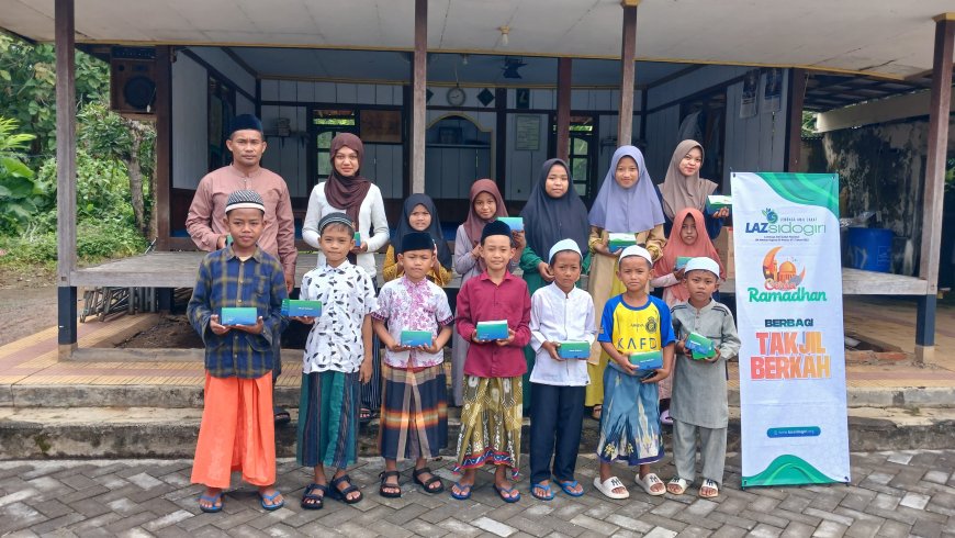 CERIA RAMADHAN DI TANAH MERAH: LAZ SIDOGIRI BERBAGI TAKJIL UNTUK SANTRI NGAJI