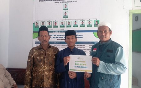 RINGANKAN BIAYA PENDIDIKAN, LAZ SIDOGIRI SALURKAN BANTUAN DI POHJENTREK