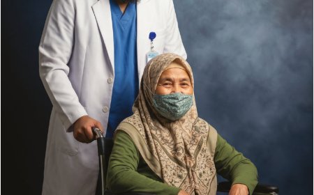 MELONGGARKAN AKSES KESEHATAN