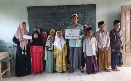 DARI UMAT UNTUK GURU, LAZ SIDOGIRI SALURKAN BANTUAN DENGAN KEIKHLASAN