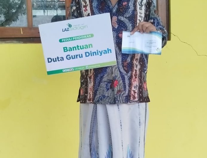 MENJAGA ASA PENGABDIAN GURU, LAZ SIDOGIRI SALURKAN INSENTIF PENDIDIKAN