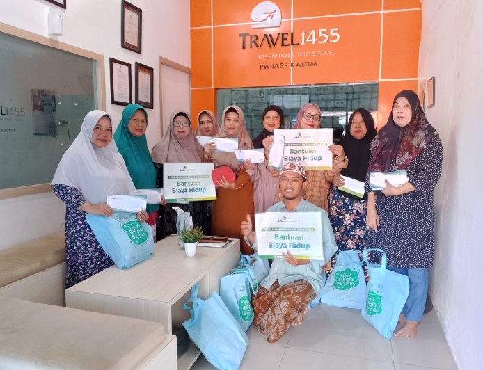 LAZ SIDOGIRI SALURKAN BANTUAN BIAYA HIDUP UNTUK 12 JANDA DI BALIKPAPAN