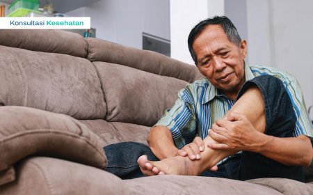 KAKI BENGKAK AKIBAT ASAM URAT TINGGI