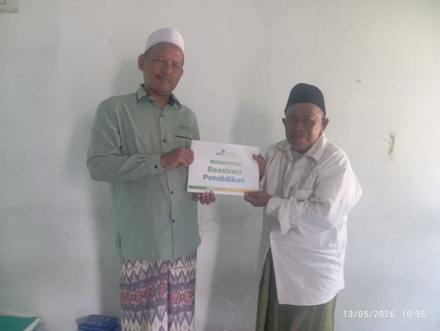 LAZ SIDOGIRI CABANG PASURUAN SALURKAN BEASISWA PENDIDIKAN UNTUK SANTRI KURANG MAMPU