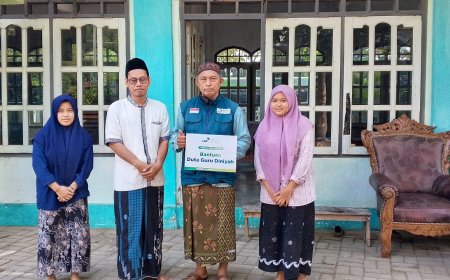 LAZ SIDOGIRI SALURKAN BANTUAN UNTUK GURU MADRASAH MIFTAHUL ULUM DI BANGKALAN