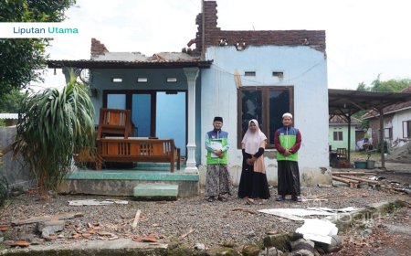 LAZ SIDOGIRI BANTU PERBAIKAN RUMAH KORBAN PUTING BELIUNG DI PASURUAN