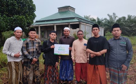 BANTUAN SARANA IBADAH UNTUK MENGHIDUPKAN KEMBALI PEMBANGUNAN MASJID DK SIDOGIRI BONTANG DI TELUK PANDAN