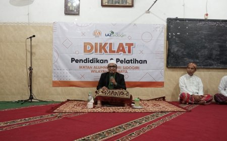 LAZ SIDOGIRI SURABAYA GELAR DIKLAT SHALAT BINA SPIRITUAL MUSTAHIK
