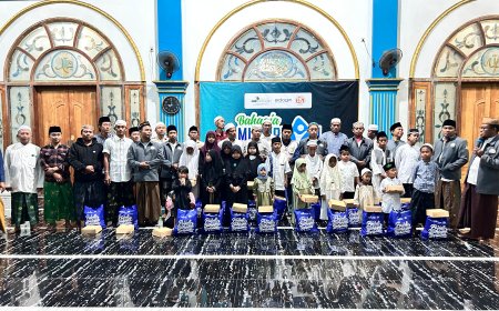LAZ SIDOGIRI SALURKAN AMANAH BAHAGIA MUHARRAM UNTUK YATIM SURABAYA