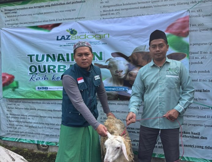 LAZ SIDOGIRI TEBAR BERKAH QURBAN 6 EKOR KAMBING DI LUMAJANG