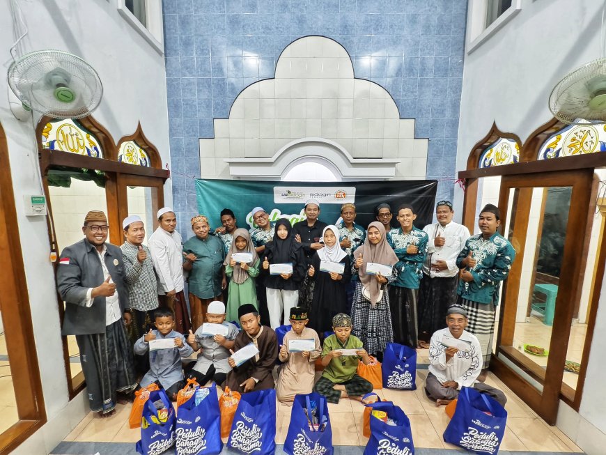 LAZ SIDOGIRI TEBAR BAHAGIA MUHARRAM BAGI YATIM SAMBIKEREP SURABAYA