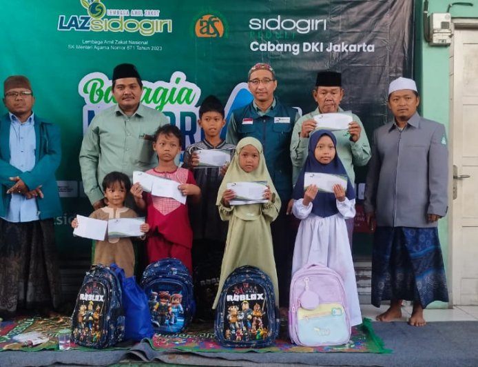 MELENGKAPI BAHAGIA MUHARRAM 1448 H, LAZ SIDOGIRI DKI JAKARTA TEBAR KEBAHAGIAAN UNTUK 50 ANAK YATIM