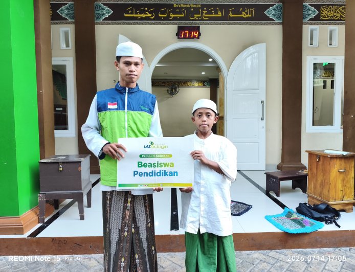 DUKUNG KEBERLANGSUNGAN PENDIDIKAN ANAK YATIM DAN DHUAFA, LAZ SIDOGIRI NTT SALURKAN BANTUAN SYAHRIYAH UNTUK 16 SANTRI DI PONDOK PESANTREN AL-MUHAJIRIN ATAMBUA