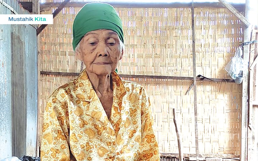 BANTUAN LAZ SIDOGIRI RINGANKAN BEBAN EKONOMI LANSIA DHUAFA DI PAITON