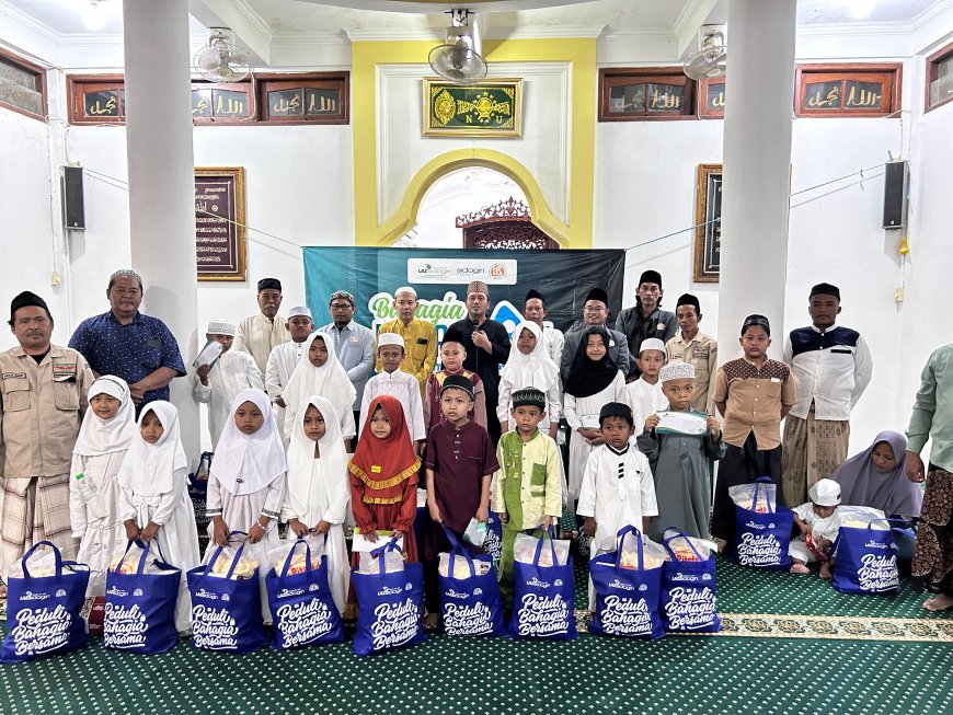 LAZ SIDOGIRI HADIRKAN SENYUM BAHAGIA MUHARRAM BAGI MUSTAHIK GRESIK