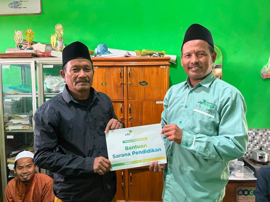 LAZ SIDOGIRI SALURKAN BANTUAN SARANA PENDIDIKAN UNTUK MMU A-09 PASURUAN