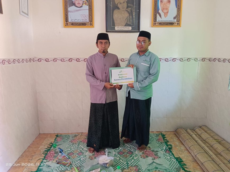 PEDULI GENERASI QURANI: LAZ SIDOGIRI BANTU SARANA PENDIDIKAN TPQ AL-MUBAROK