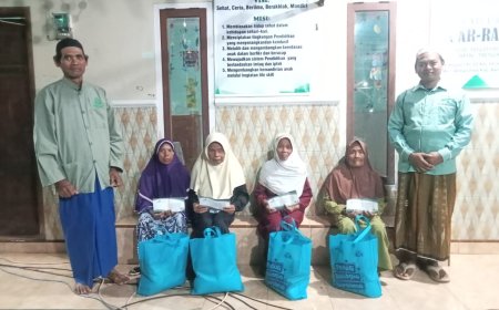 PEDULI KAUM DHUAFA, LAZ SIDOGIRI SALURKAN SANTUNAN DI BANGSRING