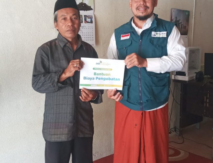 LAZ SIDOGIRI BANYUWANGI SALURKAN BANTUAN PENGOBATAN PASCAOPERASI KORBAN LAKALANTAS