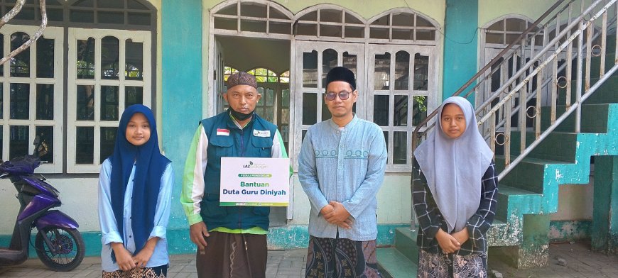 LAZ SIDOGIRI SALURKAN INSENTIF GURU MIFTAHUL ULUM DI BANGKALAN