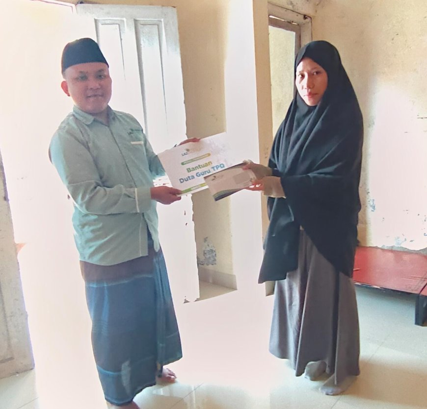DUKUNG PENDIDIKAN AL QURAN DI PEDESAAN, LAZ SIDOGIRI SALURKAN INSENTIF GURU NGAJI DI MAROS