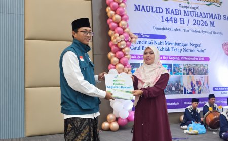 MENGUATKAN SYIAR, MENEBAR CINTA NABI: LAZ SIDOGIRI NTT SALURKAN BANTUAN PHBI MAULID NABI MUHAMMAD SAW