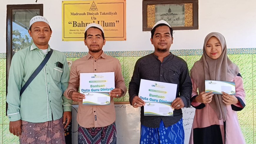 PEDULI PENDIDIKAN, LAZ SIDOGIRI SALURKAN INSENTIF GURU DI SITUBONDO