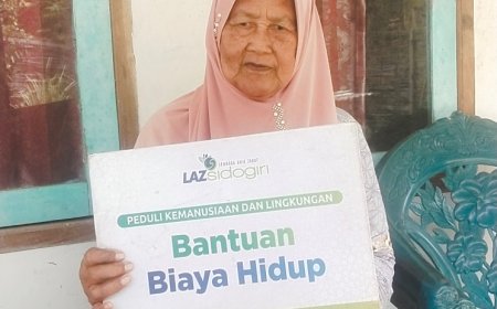 DUKUNG WARGA SEJAHTERA, LAZ SIDOGIRI SALURKAN BANTUAN BIAYA HIDUP LANSIA DI PELOSOK BANGKALAN