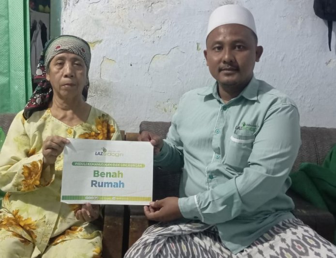 AMANAH DONATUR, LAZ SIDOGIRI BANTU BIAYA PENGOBATAN WARGA DHUAFA