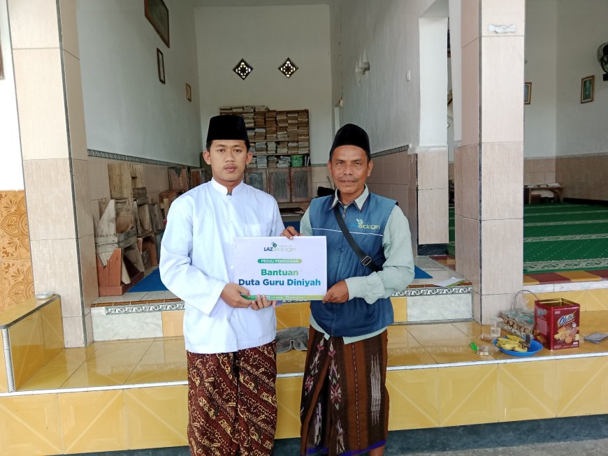 DI TENGAH MINIM GAJI, LAZ SIDOGIRI SUPPORT GURU MADRASAH TETAP MENGABDI