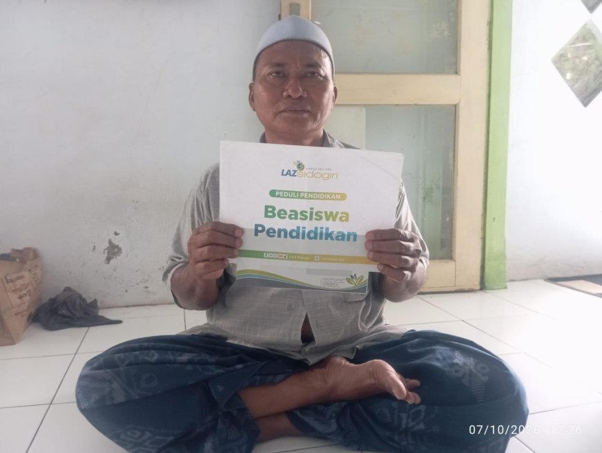 PERLUAS AKSES PENDIDIKAN, LAZ SIDOGIRI SALURKAN BEASISWA PENDIDIKAN UNTUK DELAPAN PENERIMA