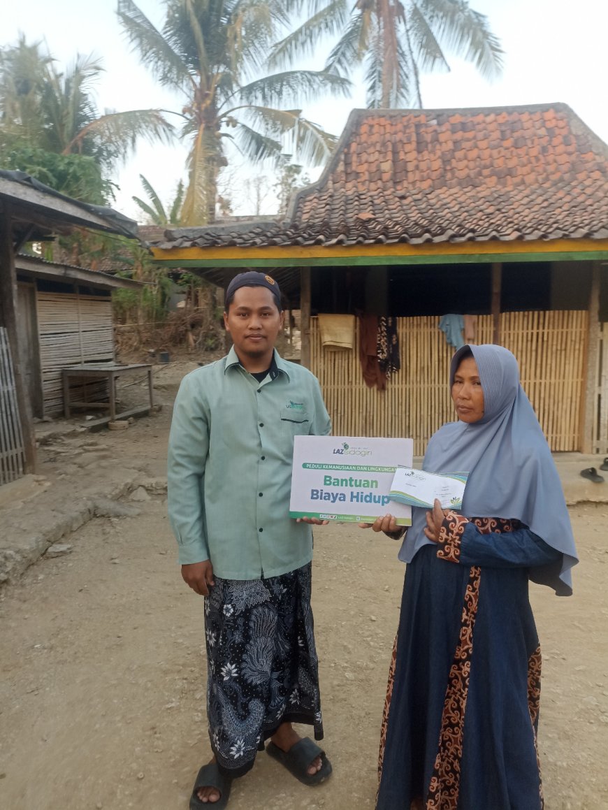 RINGANKAN BEBAN, LAZ SIDOGIRI SALURKAN BANTUAN BIAYA HIDUP UNTUK WARGA DHUAFA DI BANGKALAN
