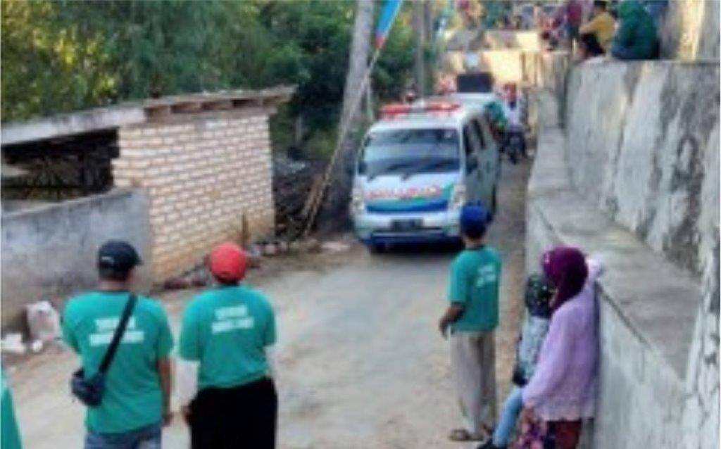 AMBULANCE LAZ SIDOGIRI SUPORT ACARA HAFLATUL IKHTIBAR YAYASAN NURL HUDA SUMENEP