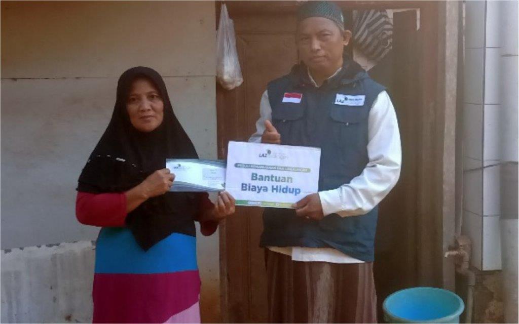 LAZ SIDOGIRI BERI BANTUAN UANG TUNAI UNTUK DUAFA DI BANGKALAN