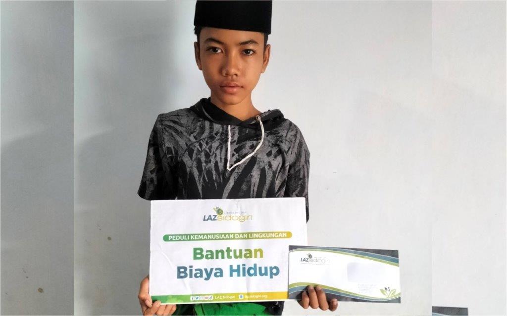 LAZ SIDOGIRI BANTU BIAYA PELAJAR DI BANGKALAN