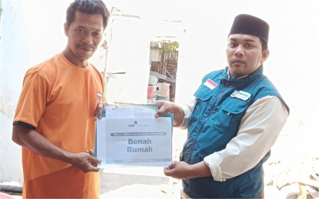 LAZ SIDOGIRI REALISASIKAN PROGRAM BENAH RUMAH KORBAN KEBAKARAN DI PASURUAN